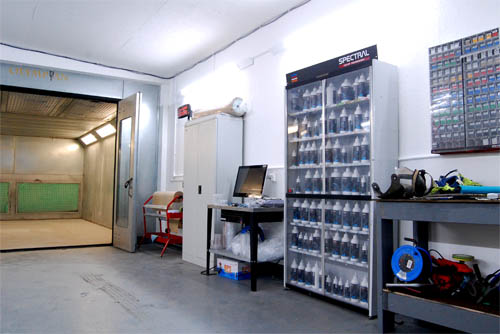 Body repair oven and paint mixing scheme